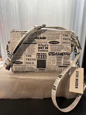 Steve Madden Newspaper Print Crossbody Bag - White/Black NWT
